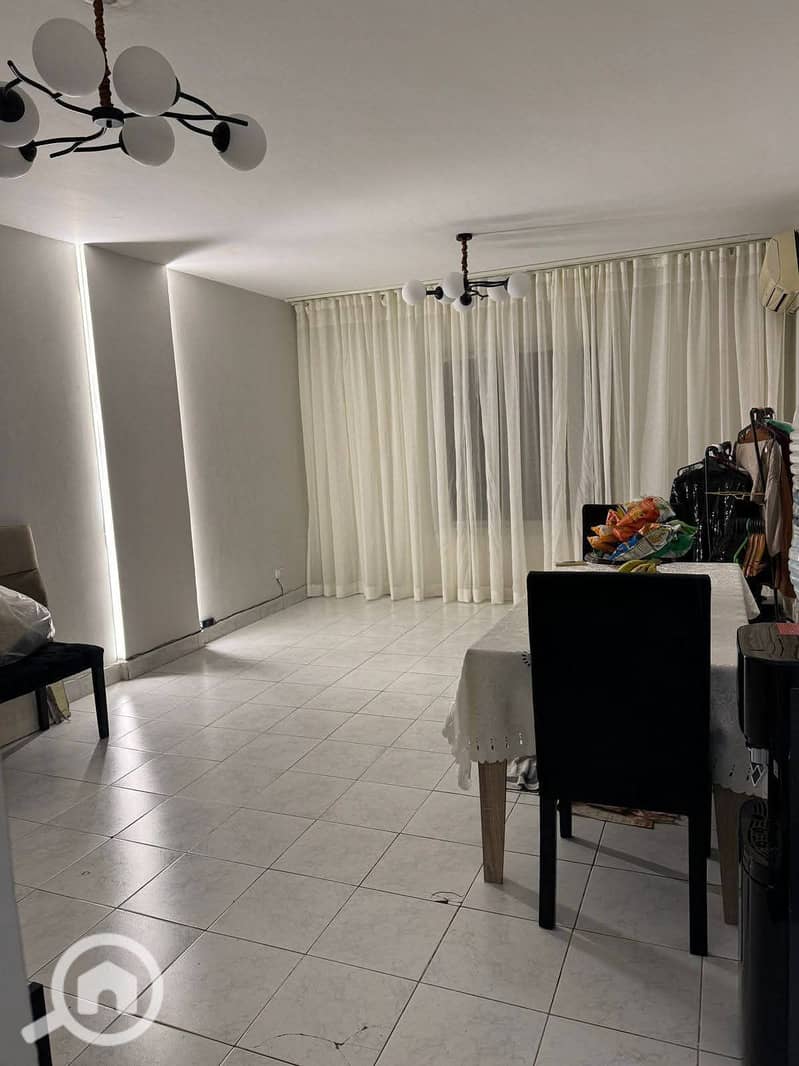 5 c18f9ade-b268-45fe-9821-aecee7e9942e. jpeg