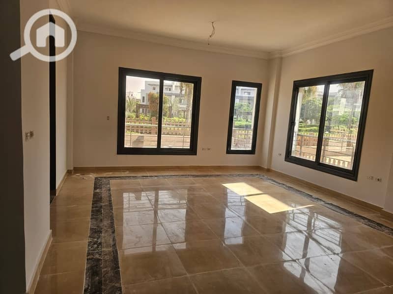 8 c537a6c8-908a-41f1-80b7-3499904eb757. jpg