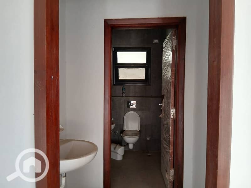 4 9d59ccdb-b536-4dc5-b1ac-0cc91c53e0db. jpg