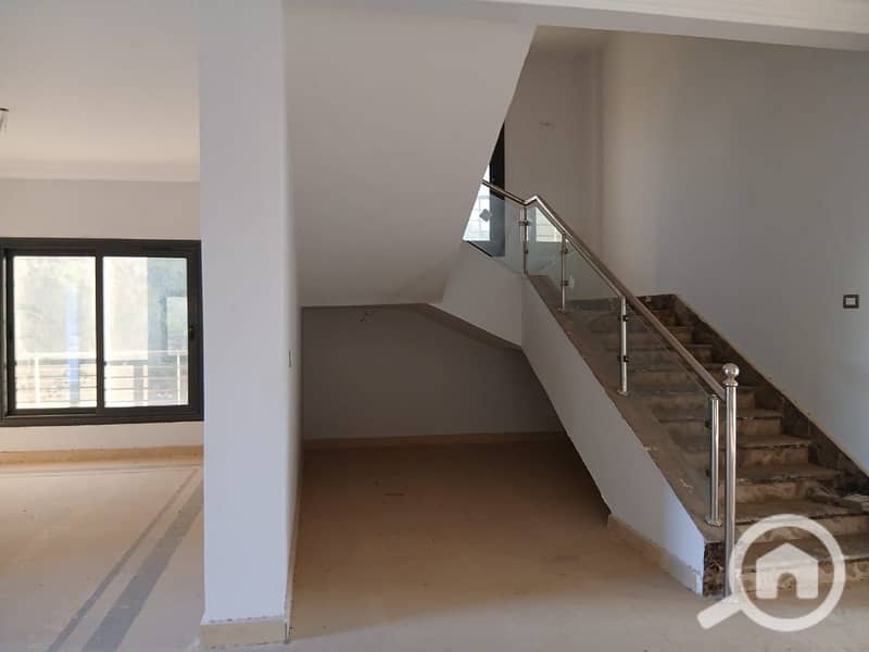 5 23ec73d0-b2dc-42e0-9ed4-e267e9d06948. jpg