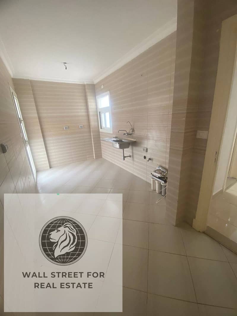 6 614307697_122163546476840299_1132515666357671011_n. jpg