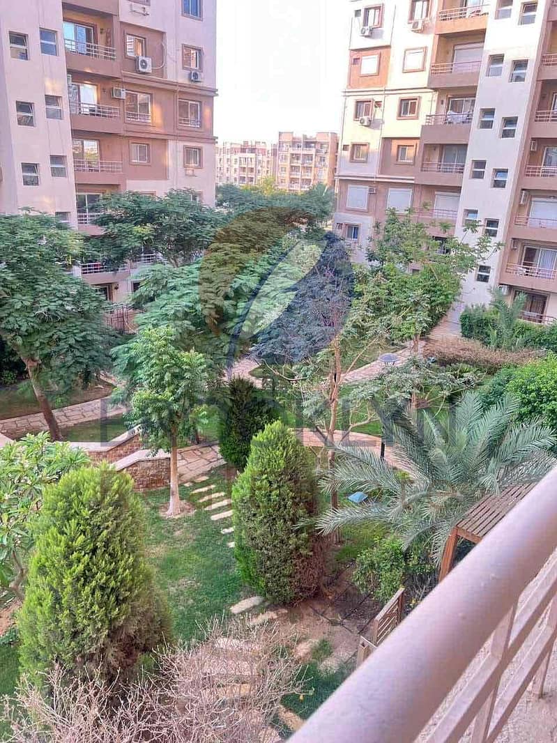 2 fee93dae-1530-4da4-be93-d4f8270373a8. jpg