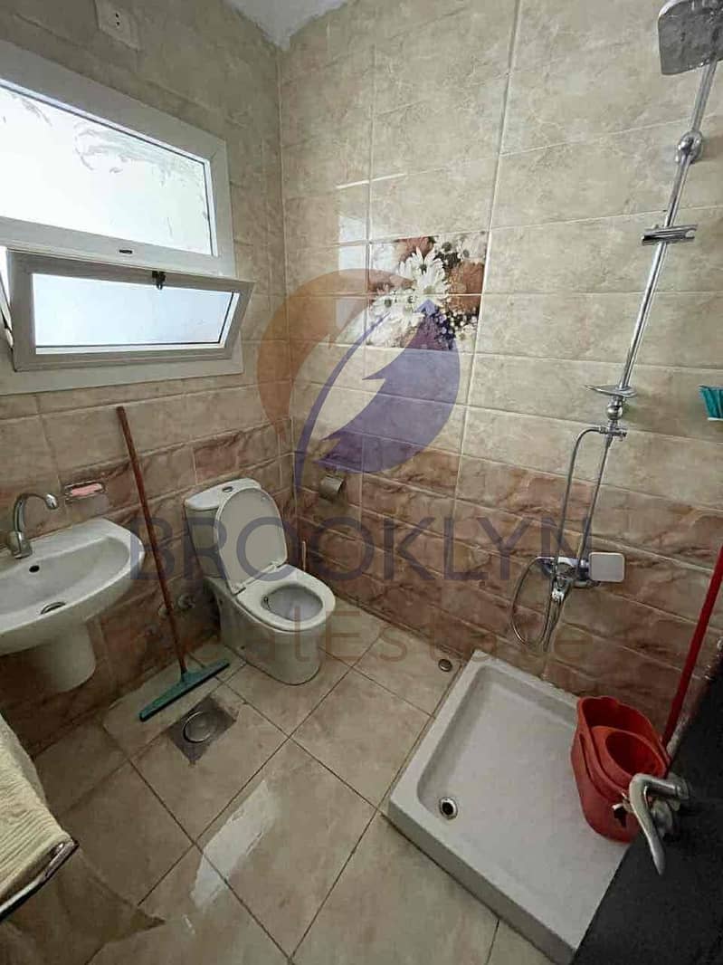 6 8396d40f-69ae-4291-83f4-4e7049eb3044. jpg