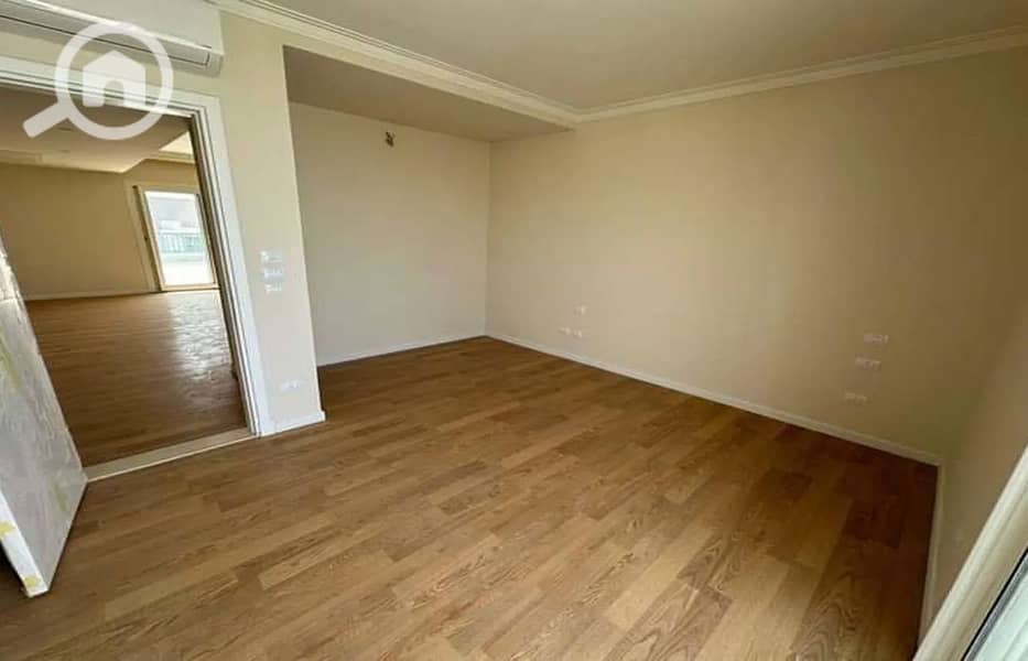 4 5738552-92409o_1400x900. jpg