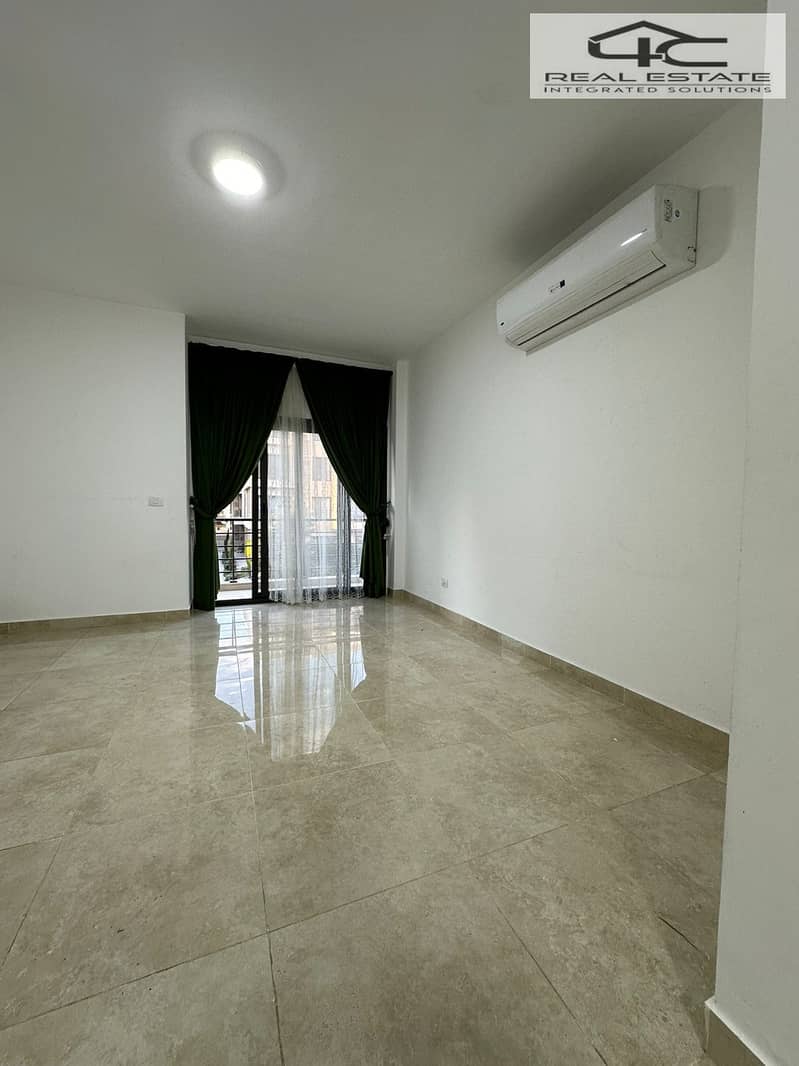 10 WhatsApp Image 2025-02-17 at 3.18. 45 PM (1). jpeg