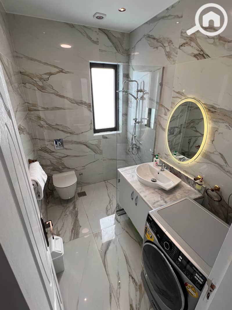 7 3ad19aea-a261-4280-83a7-2660b7d41c45. jpg