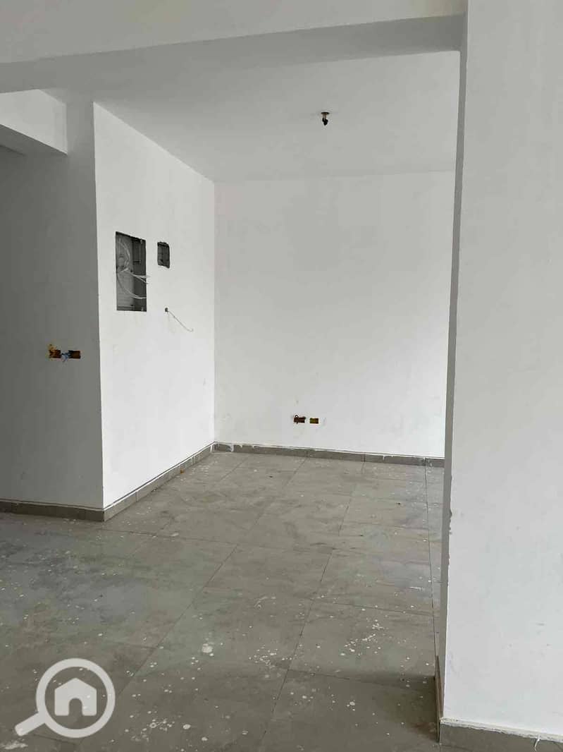 4 cf57fa21-d375-4612-83e9-31aa6569754d. jpg