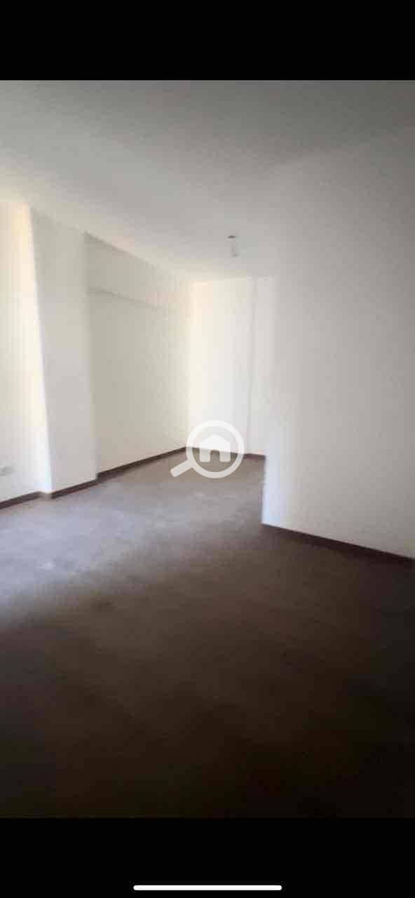 12 325f314f-31c4-498c-ba07-3eb2517238af. jpg