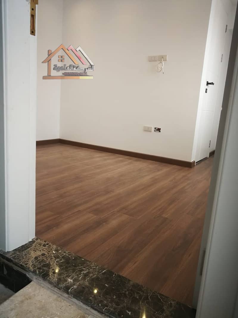 3 04d9c6d6-6e28-424f-a5cc-b50e7b69f115. jpg