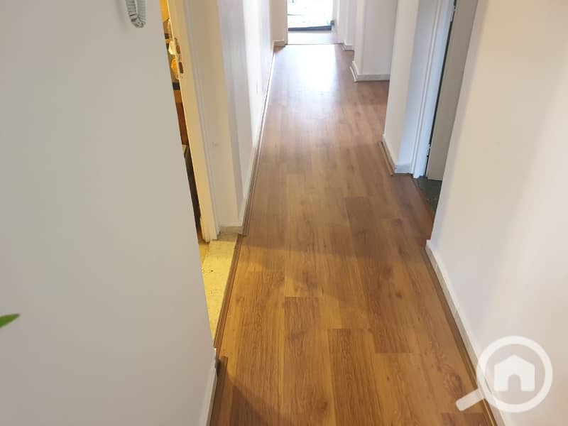 8 ceda1bab-cbf4-4636-a15e-851f756bf093. jpeg