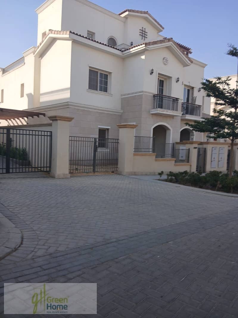 4 eed2a49b-c59e-4908-8713-1d3ce9b331a5. jpg