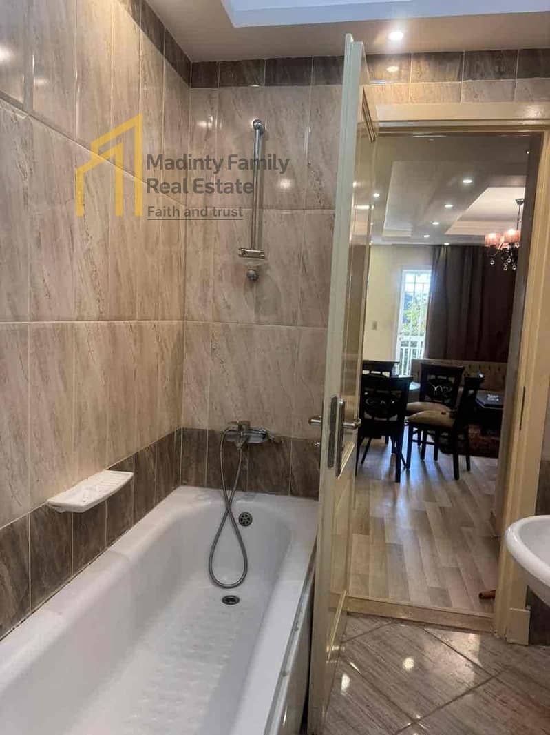 4 01a8f3c5-9dc3-4349-a8c2-55344b17a3e4. jpg