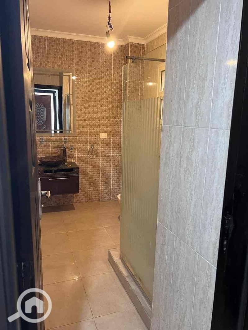 8 6e2eaf47-9855-45e6-877e-620a22dc6f4d. jpg