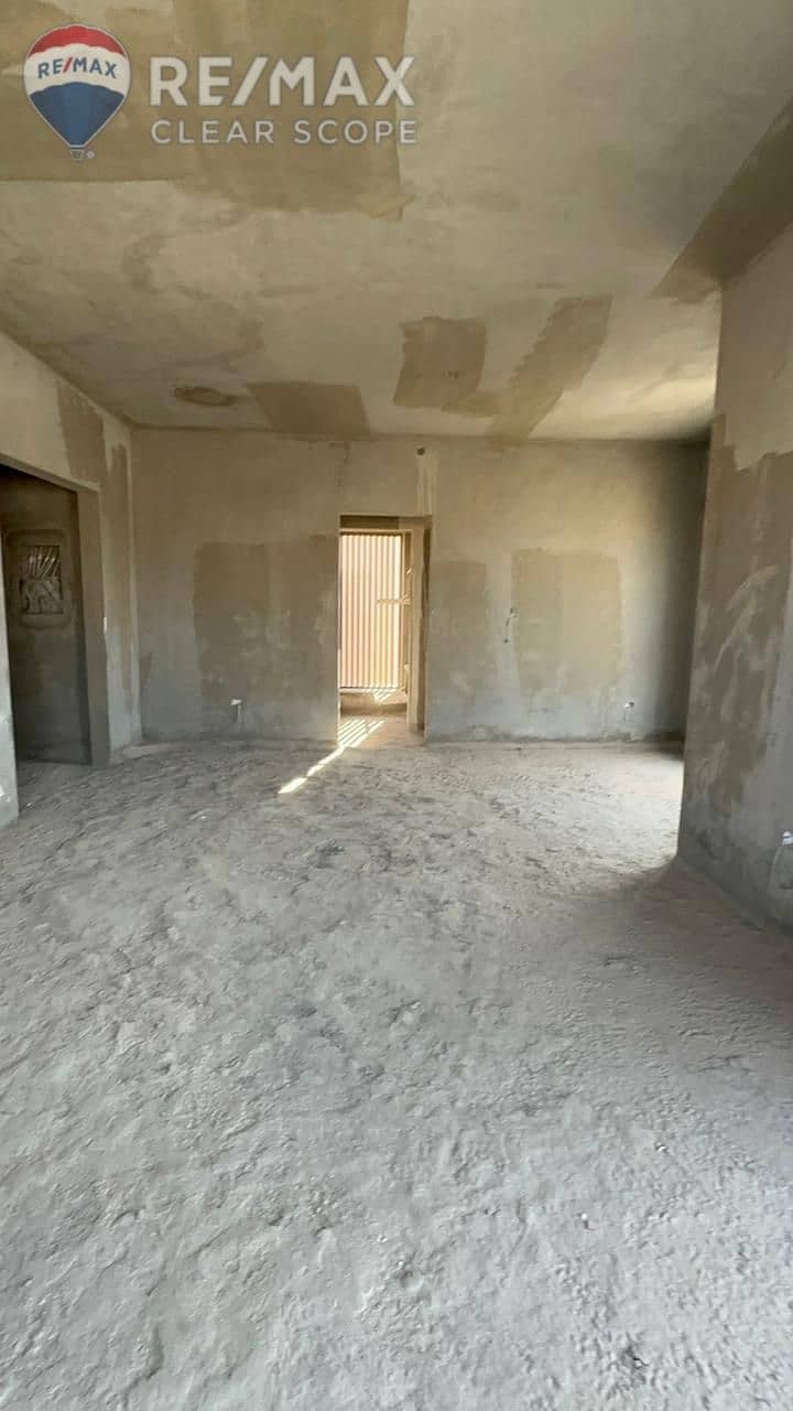 2 82c883d0-8f67-4bef-ae37-6d66298da466. jpg