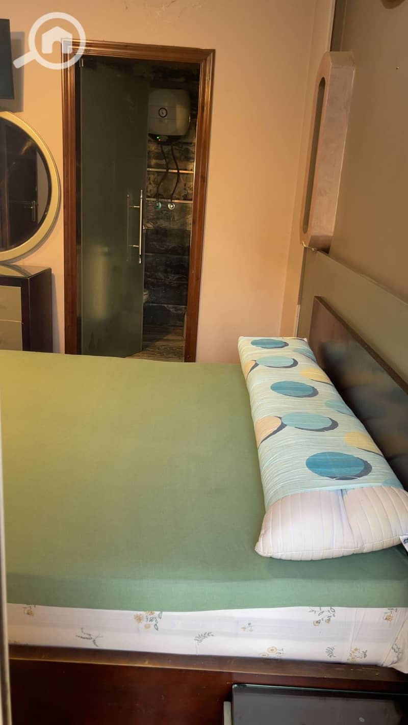 12 83110add-8928-43e4-9091-d37e139ff8b7. jpeg