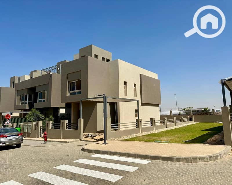 6 468905015_122110287770631891_560535730684143734_n. jpg