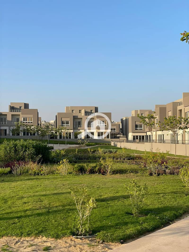 13 fc68d5fc-eb8d-4c41-9c71-a72e2b9af95f. jpeg