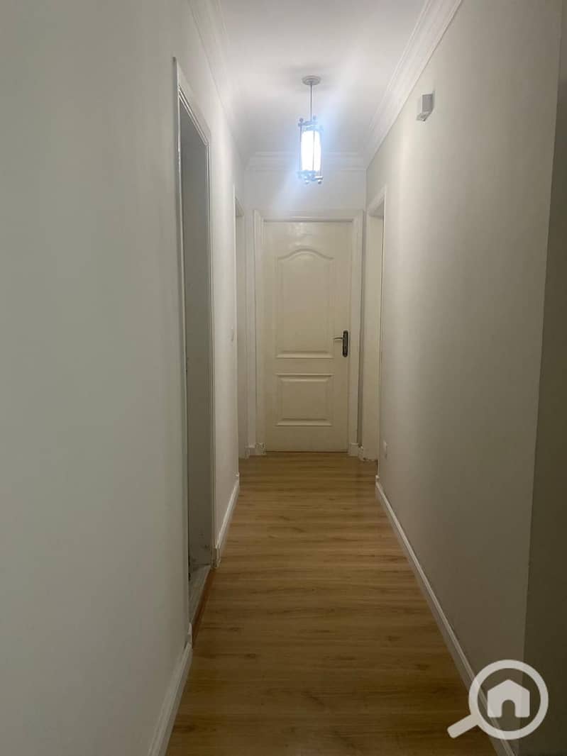 4 WhatsApp Image 2025-12-15 at 17.52. 49_abd4ec3f. jpg