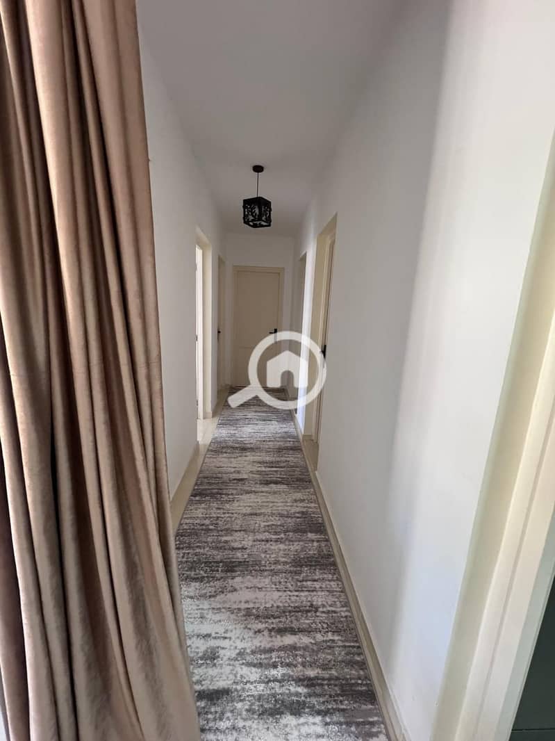 5 5aabc0f9-aef2-4f22-88c8-f77cb8d7a069. jpeg