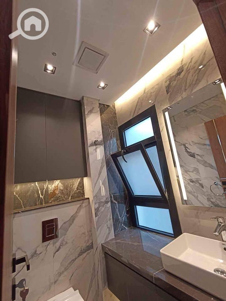 9 489687891_2208139409641914_2958712547776979753_n. jpg