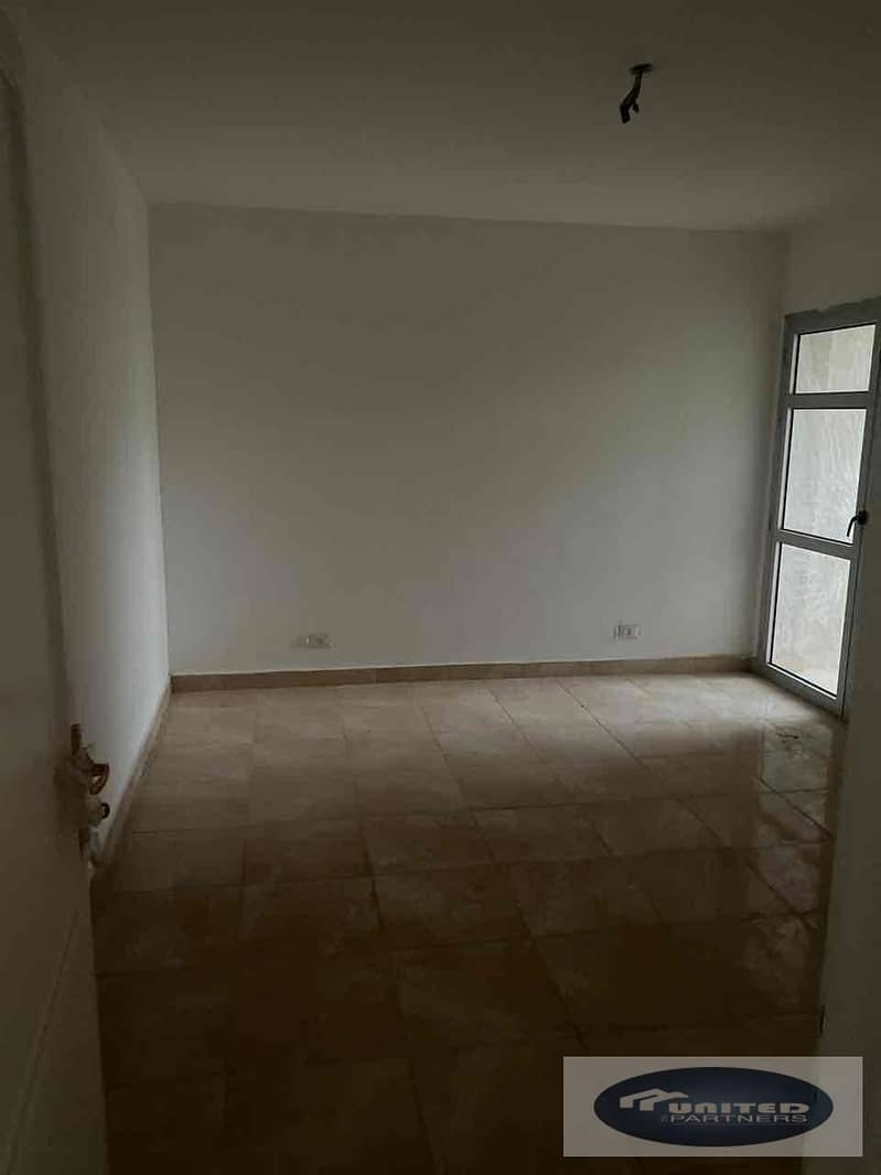 11 c067536c-d263-4047-8378-3ba01255c8cd. jpg