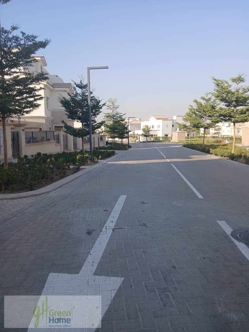 5 9c7c2858-9e06-4feb-9dfe-9f52229a10e4. jpg