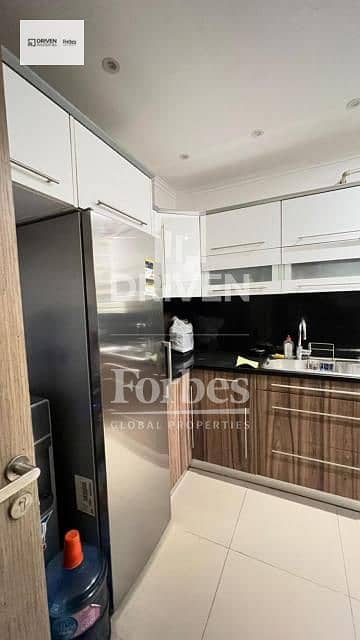 5 b75f37f2-90c0-4e1a-8004-c6af96aa47f3. jfif. jpg