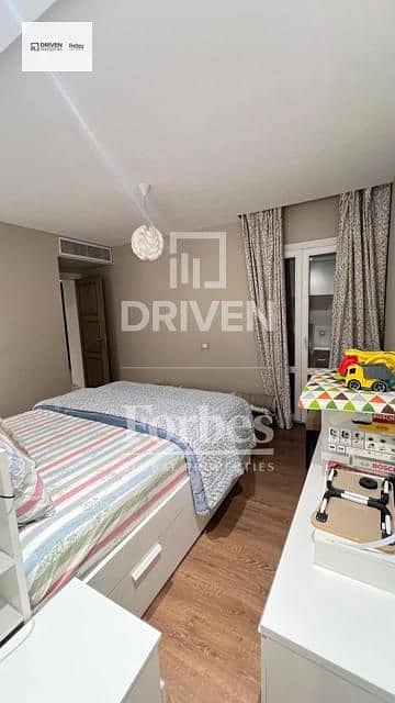 8 d447ebd6-9f28-4ab2-bf67-fb4ef3d784d1. jfif. jpg