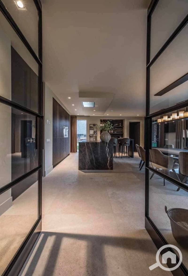 7 661e562d-9cc0-4a42-8490-7c8846aa5f3a. jpg