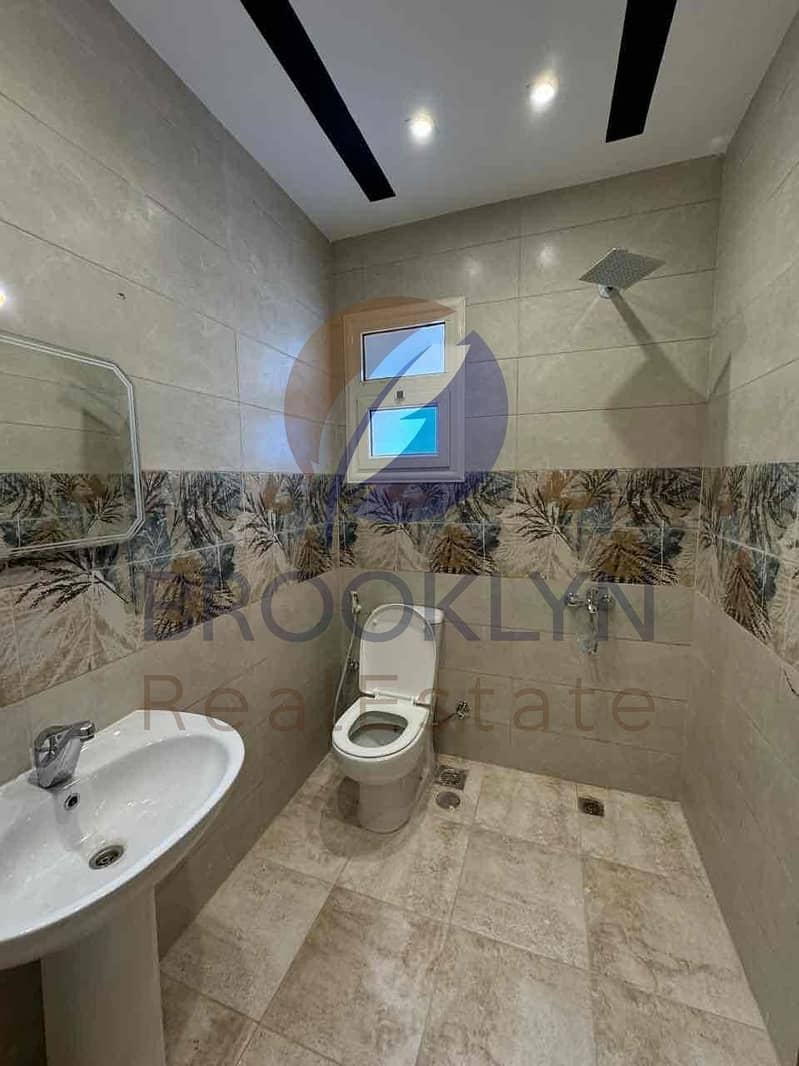 6 9e401f9a-14d3-4ee7-8fff-8950a19ac3da. jpg