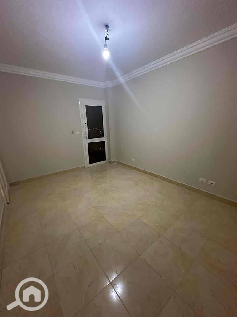 5 d85e8343-a663-412d-9648-7ec1f9addca1. jpg