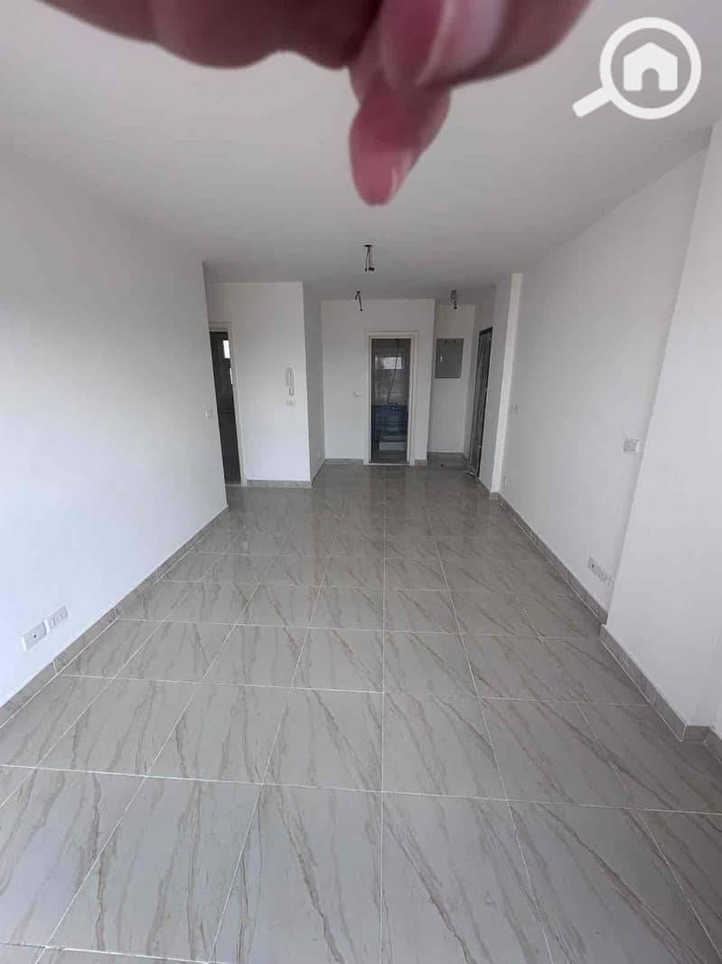 10 fb791dc0-70d0-45ca-ae07-92720d9ff100. jpg