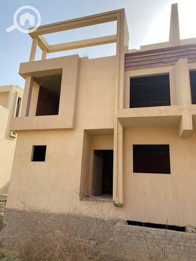 تاون هاوس 5 غرف نوم للبيع في مدينة الشروق، القاهرة - WhatsApp Image 2026-01-20 at 1.34. 21 PM - Copy. jpeg تاون هاوس 5 غرف نوم للبيع في مدينة الشروق، القاهرة - WhatsApp Image 2026-01-20 at 1.34. 21 PM - Copy. jpeg