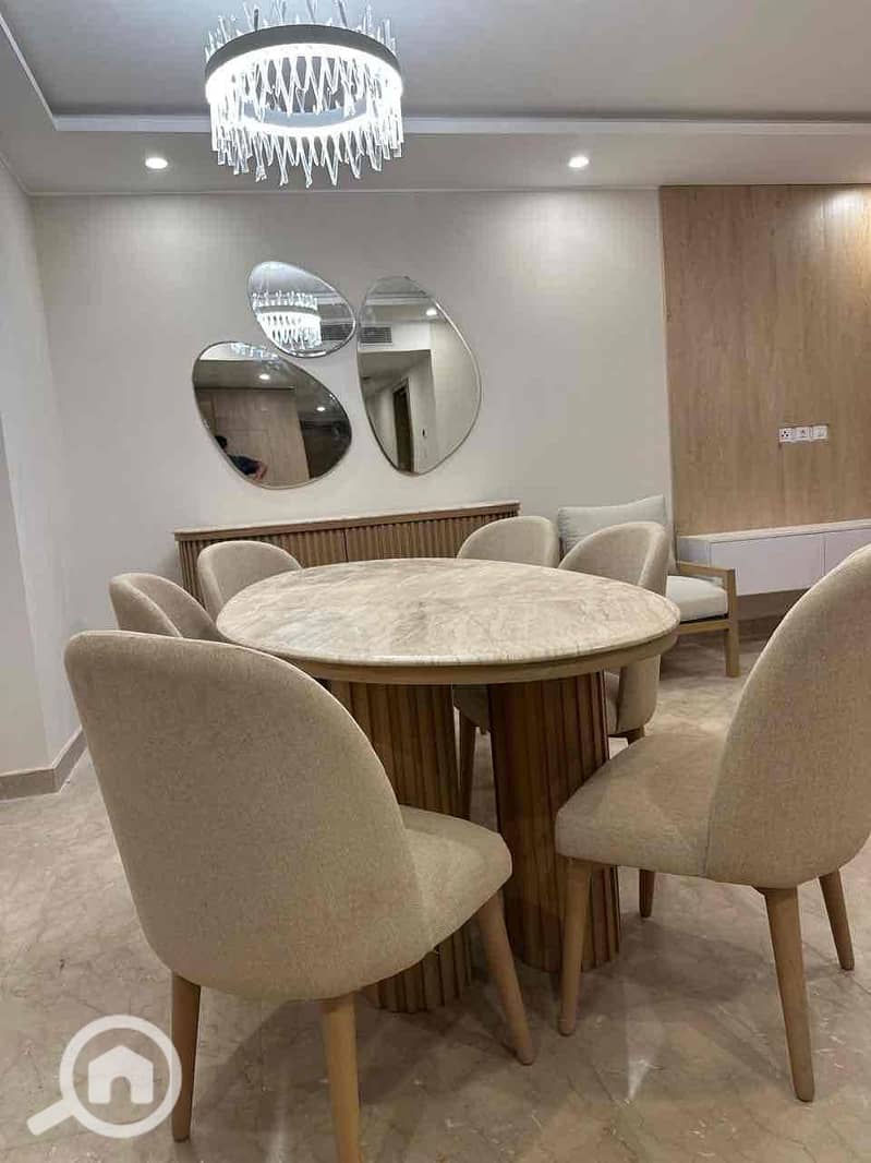 3 ccd0133f-511d-4000-869b-57714718c89d. jpg