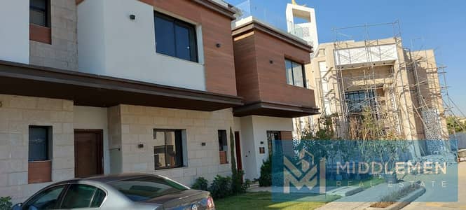تاون هاوس 4 غرف نوم للبيع في القاهرة الجديدة، القاهرة - IMG-20251115-WA0135. jpg