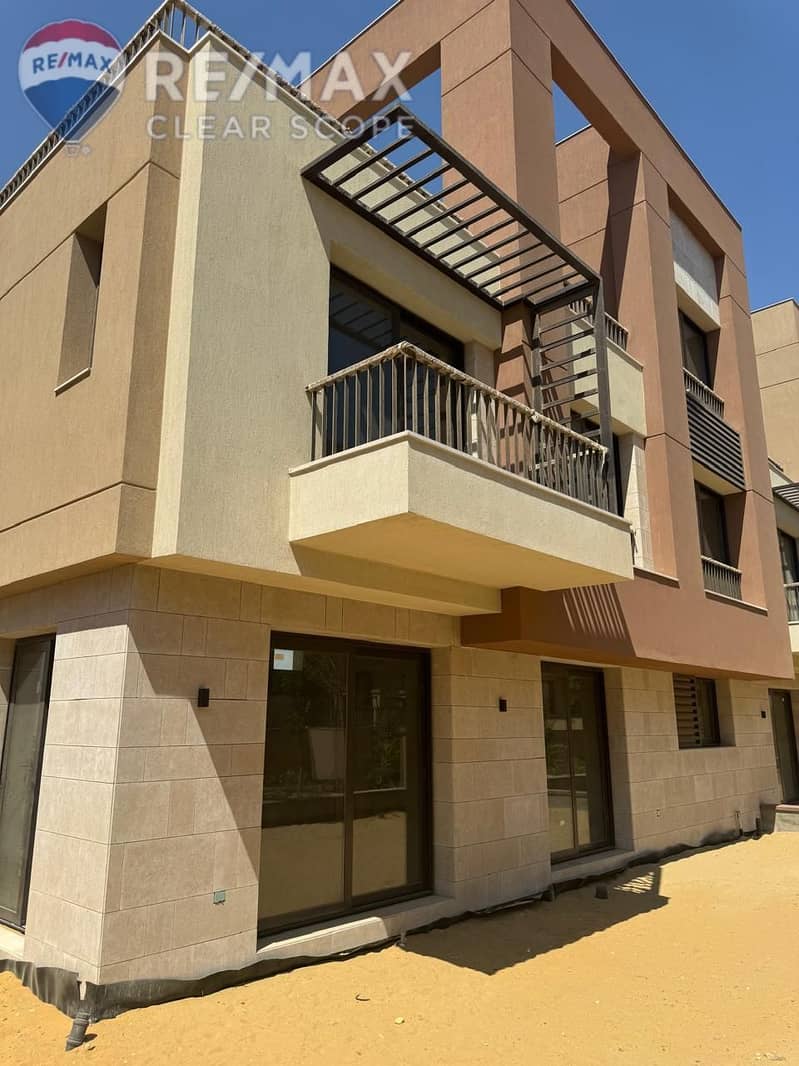 8 b2a3df42-0263-4faa-b49a-d71528c0c2d8. jpg