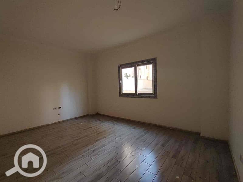 6 ce5b5918-5691-49c0-9aa9-1664a224e87a. jpg