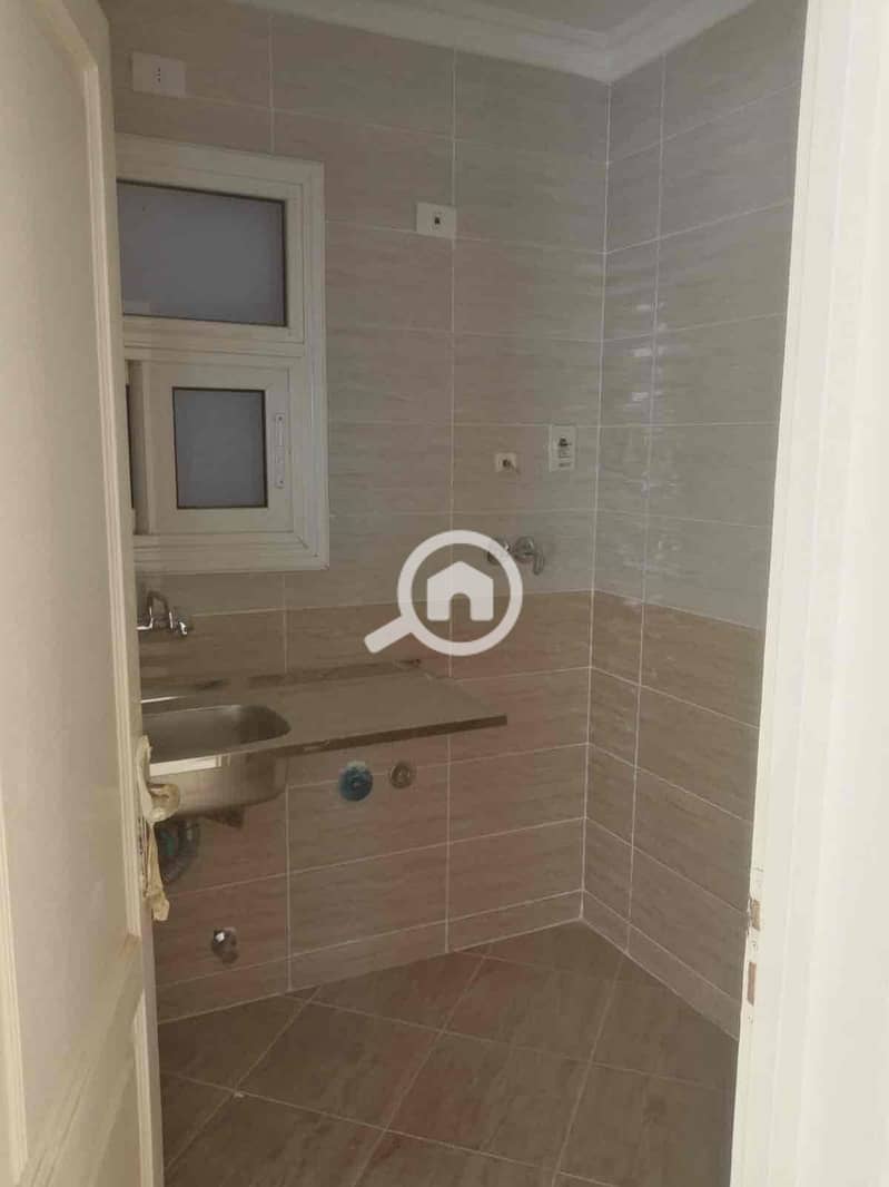 6 de94fc99-9e43-40fc-bfb6-2e46d2466f29. jpg