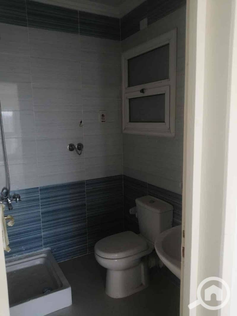 10 cf33394b-297e-4ab6-bd80-6c472c70af45. jpg