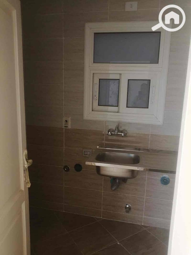 12 d3eddcf7-66d9-406d-8903-a27334a6e5d5. jpg