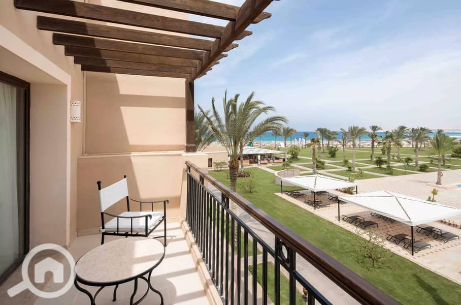 2 imgi_17_6855d9e5ba7328c895aad74d_05. jpeg