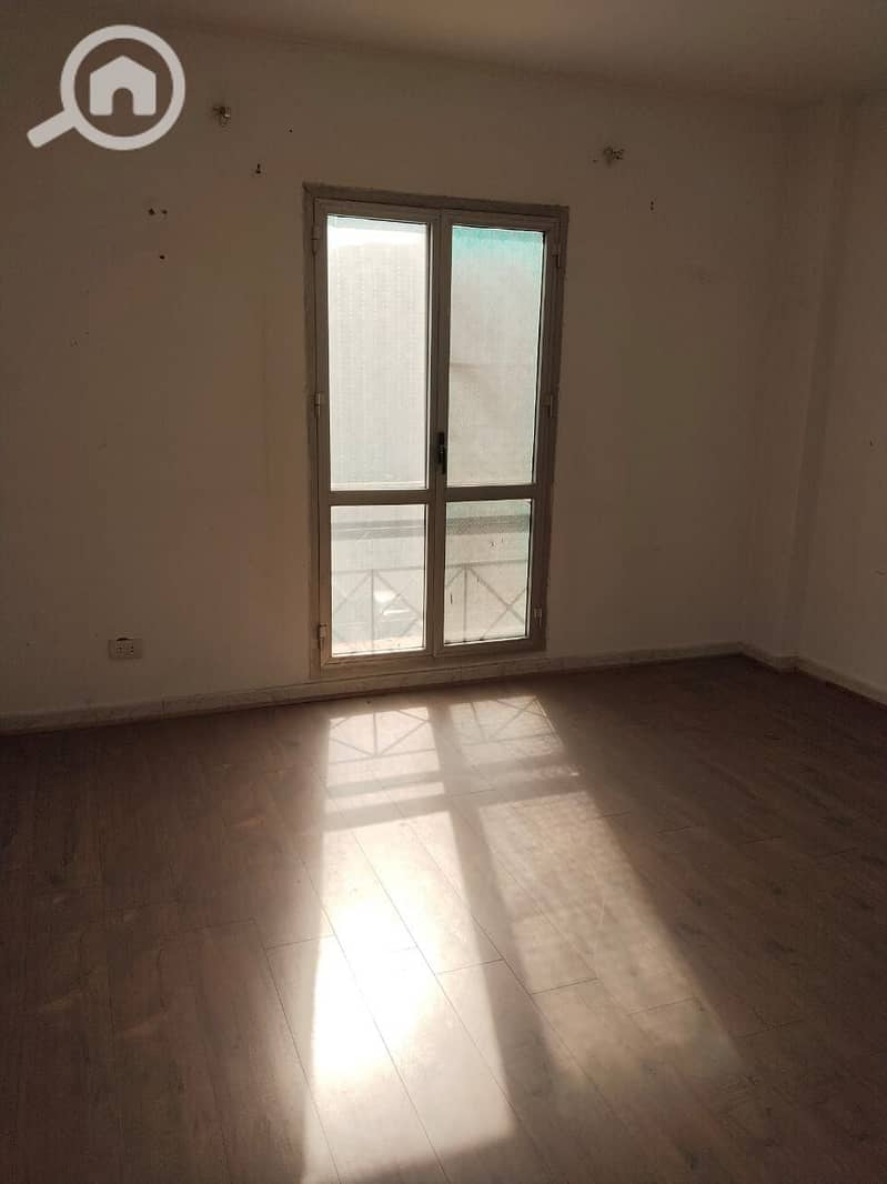 2 d8cc6e61-d4e0-4083-ab83-eece0aa5bc40. jpeg