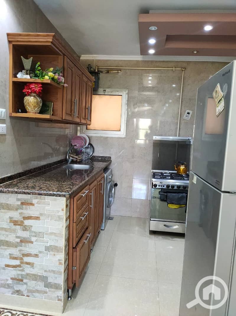 8 acc08ec0-00c5-44ef-b1b4-8ca5d16d8732. jpeg