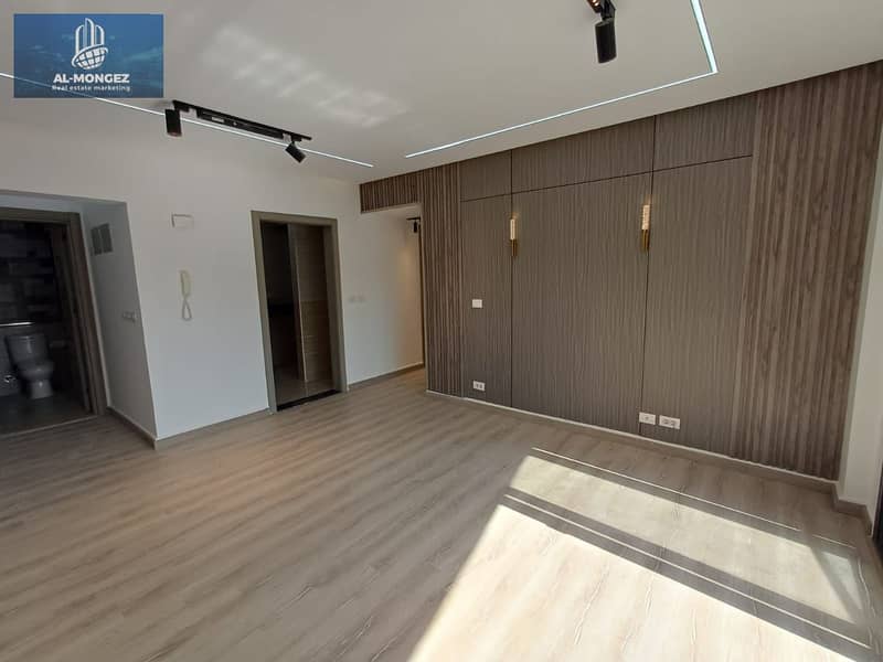 15 7a3e25fb-1133-4ecd-8e51-9aee7ed28b90. jpg