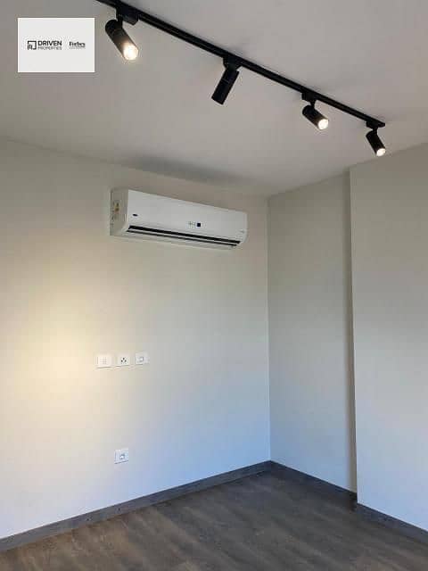 12 zed west - zed towers (35). jpg