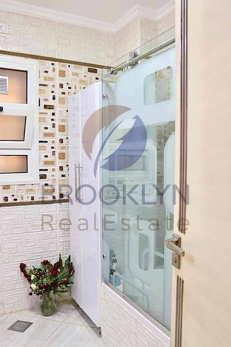 4 c28abb36-4008-41b8-ae96-3b0f4b45d941. jpg