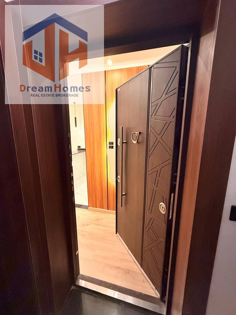 6 5148958b-941a-40ce-b10f-47133536e390. jpg