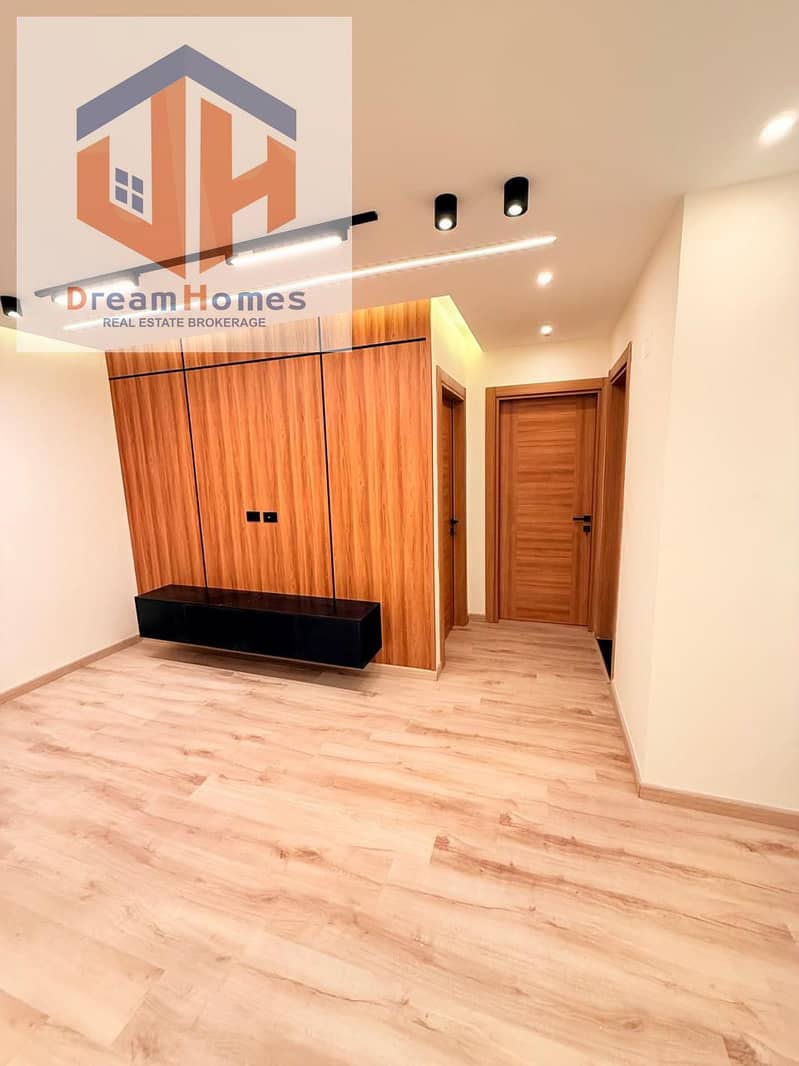 14 f5b58f45-24bb-4909-999d-dea71d1a6158. jpg