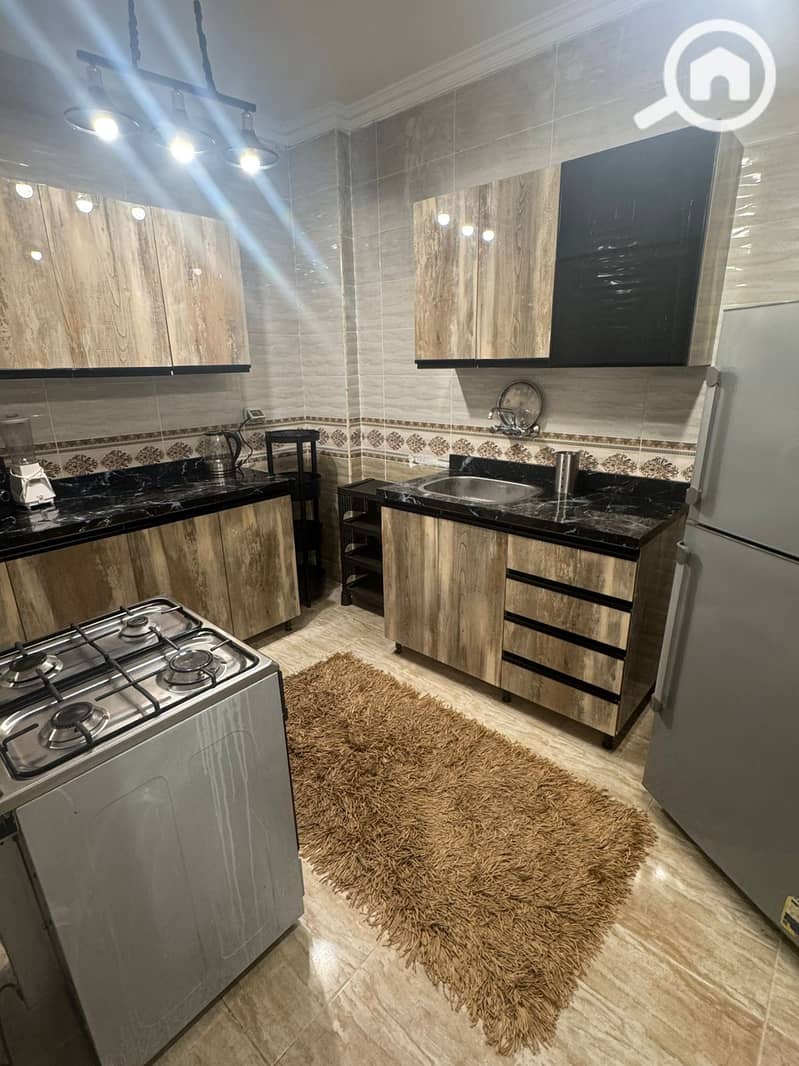 5 ffa52582-afeb-4e96-aa28-29c84dde9bc8. jpg