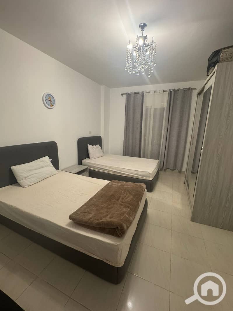 8 7a15d207-1168-4d13-8002-ef832abe888e. jpg